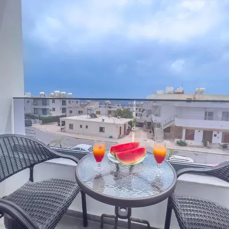 Giorgis Luxury Appartement Ayía Nápa